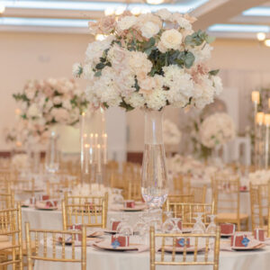 Large size glass trumpet with artificial cream dn blush florals